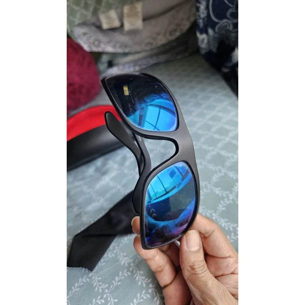 Maui 2022M Men's Black Rectangle Sunglasses Blue Mirrored Lens 100% UV